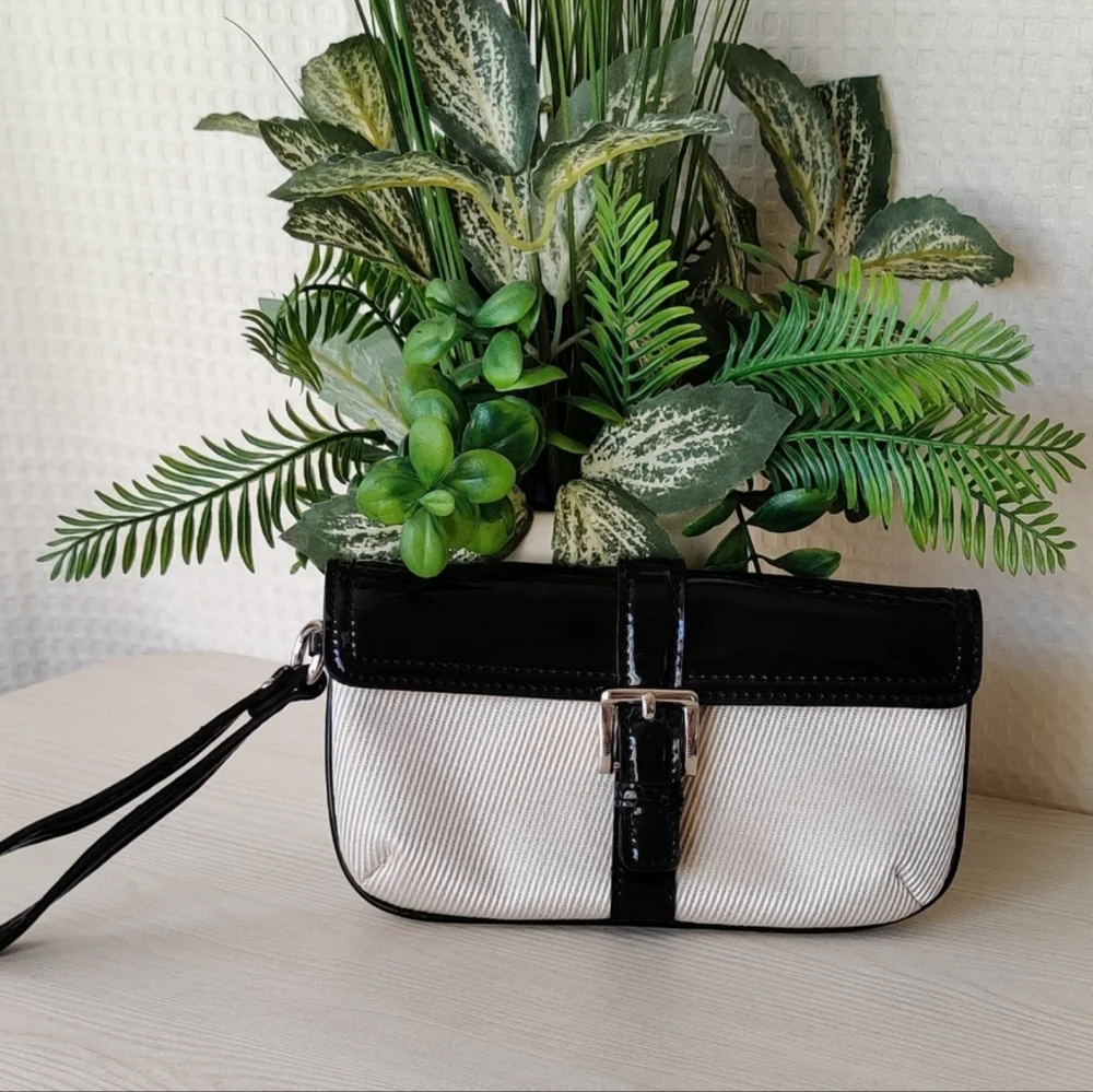 Ann Taylor Black Patent Leather and Gray Striped Wristlet
